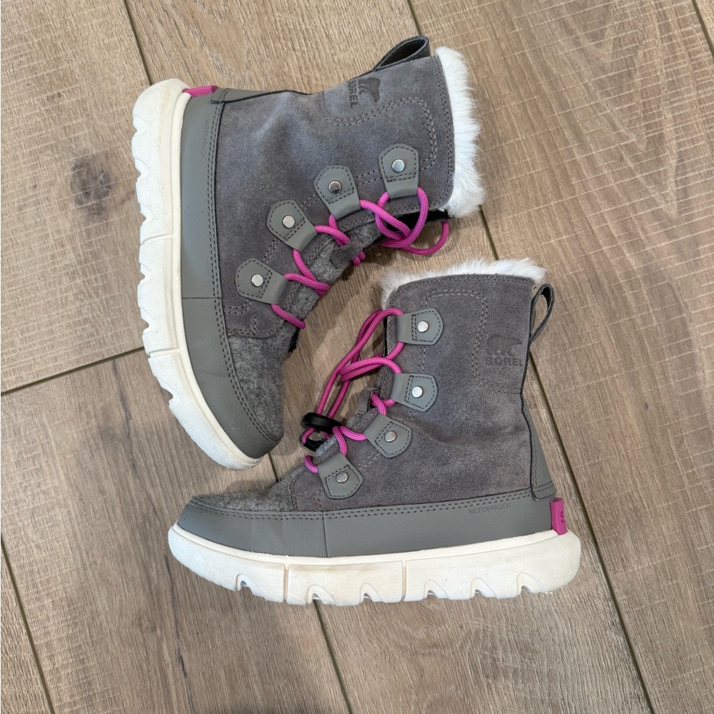 Sorel Kids Boot like-new!